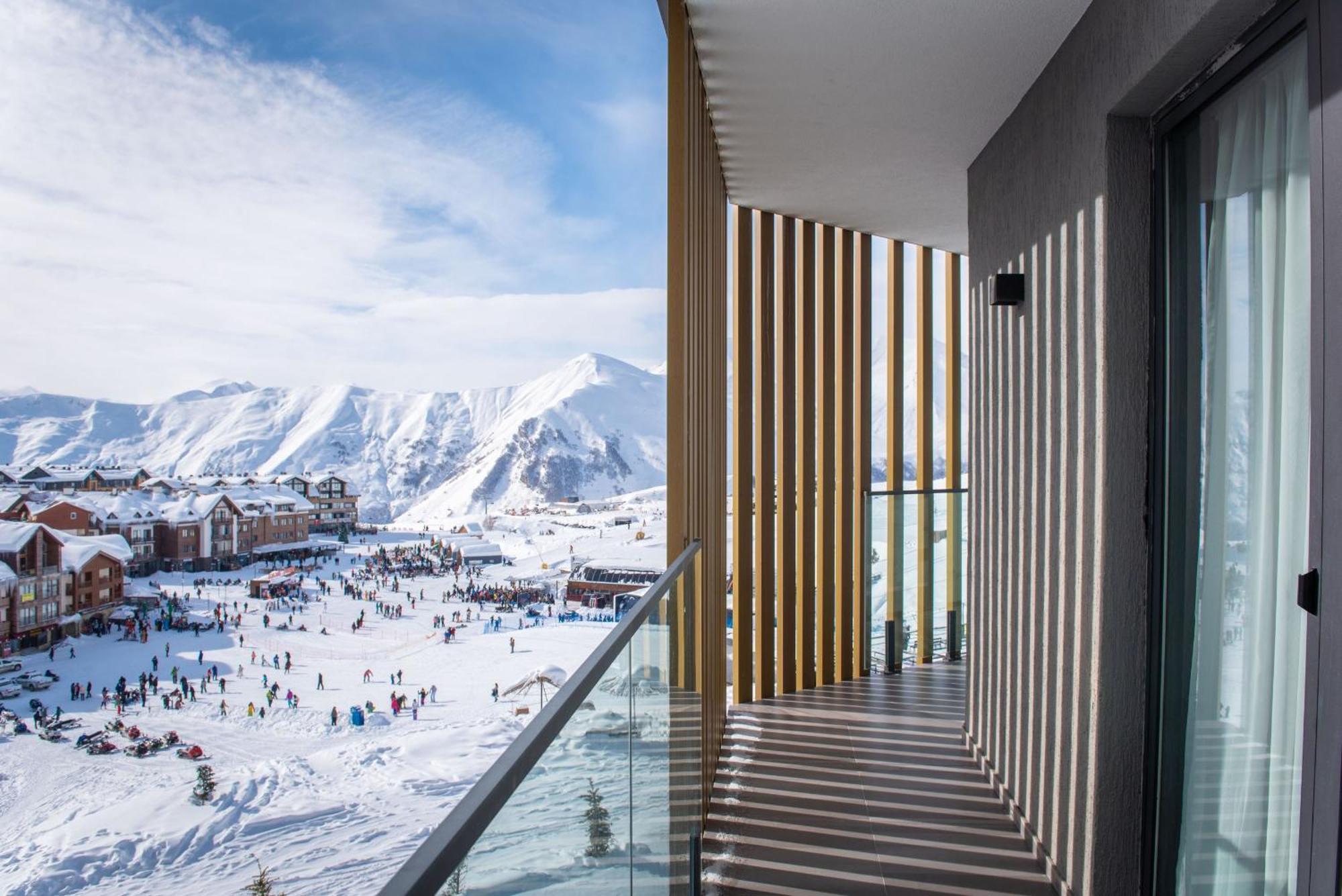 Gudauri Atrium Aparthotel Exteriör bild