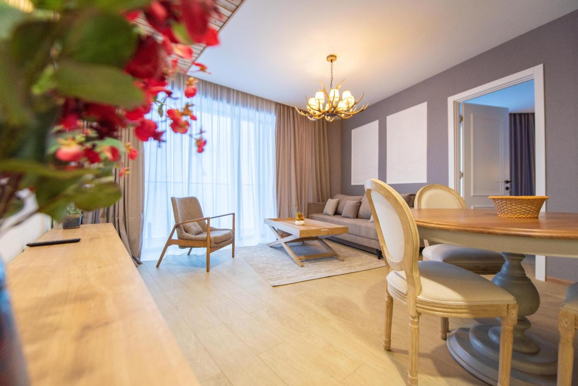 Gudauri Atrium Aparthotel Exteriör bild